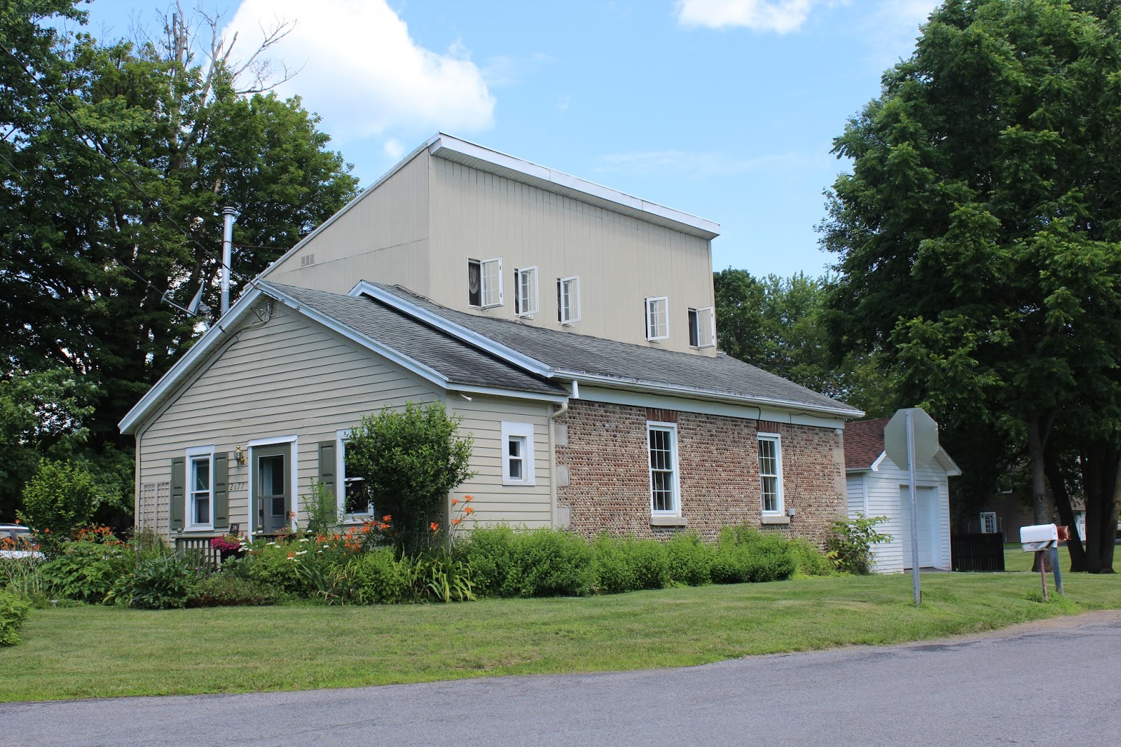 2677 Smith Hill Road